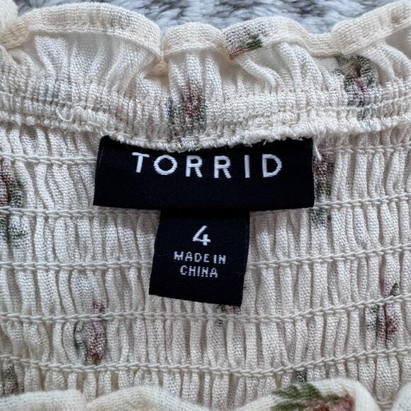 Torrid Top Womens 4 4X/26 Cream Floral Square Smocked Neck Milkmaid Peasant - Picture 2 of 12